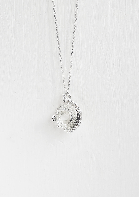 The Gleaming Fragments Necklace