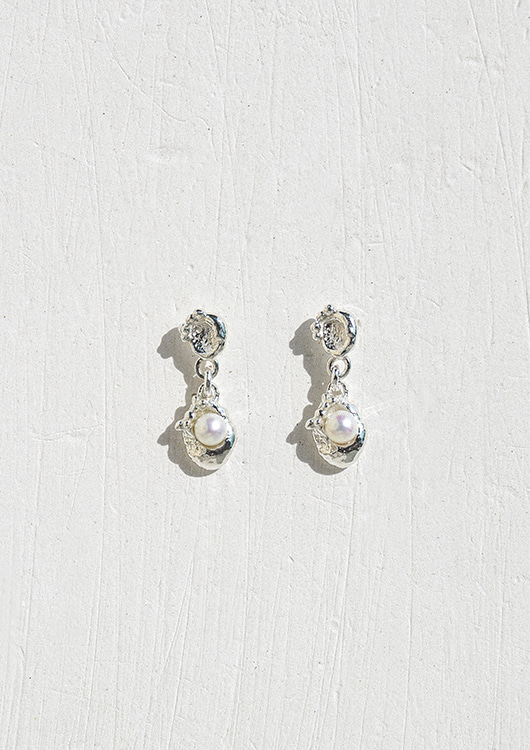 The Speckled Pearl Drop Earring